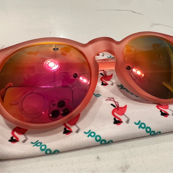 Goodr Circle G Influencers Pay Double Pink Gold Polarized Sunglasses with pouch - Picture 3 of 8